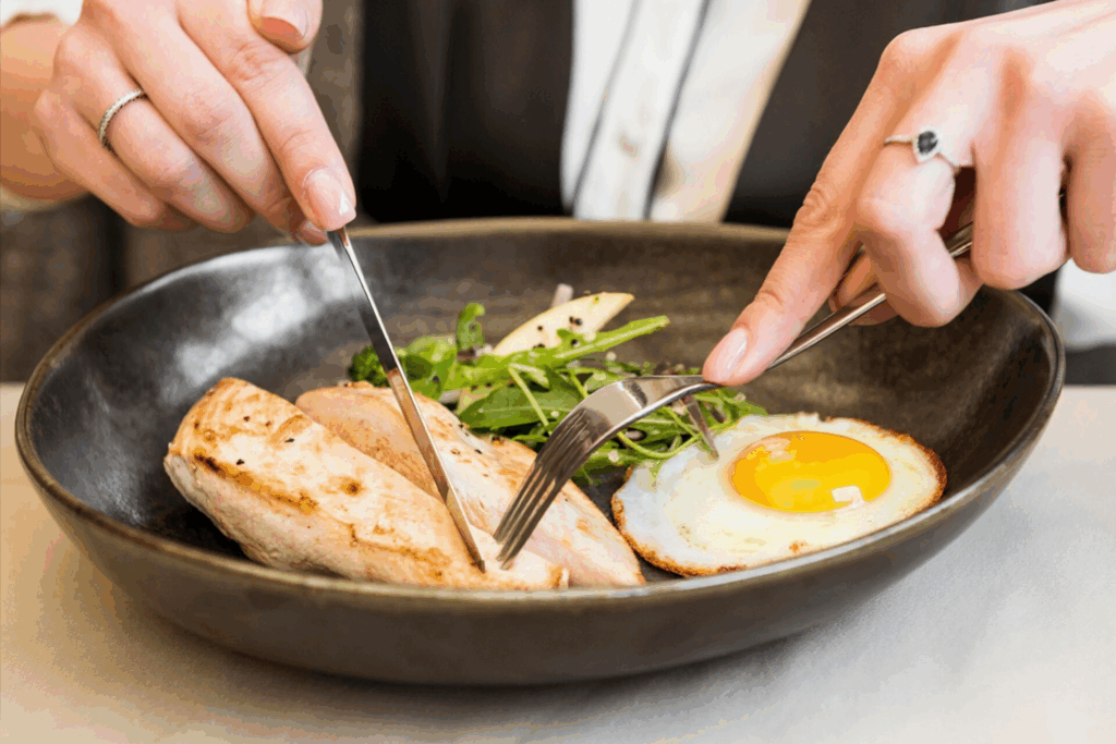 10 Mitos dan Fakta Seputar Protein, Biar Nggak Salah Kaprah! 1 10 Mitos dan Fakta Protein dan Cara Memenuhinya