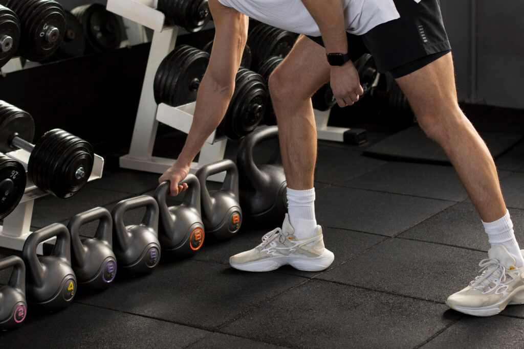 Manfaat Olahraga Kardio vs Latihan Beban: Apa Bedanya? 1 Perbedaan Olahraga Kardio Antara Latihan Beban pada Tubuh